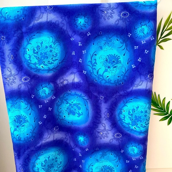 Beautifully detailed and vibrant coloured bohemian sarong. - Picture 1 of 7